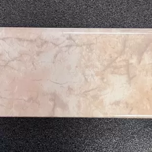 1450. Cod. 01-004-00026-057 Barredera de Cerámica Color Mármol beige